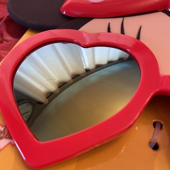 Minnie Mouse Minnie Shades. Brand New! - Picture 8 of 9